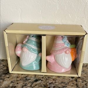 Easter Gnomes Salt & Pepper Set